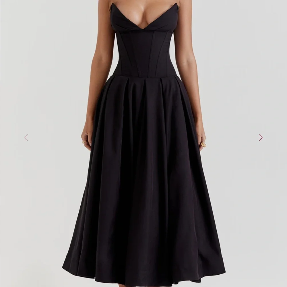House of CB Lady Black Dress - Picture 1 of 5